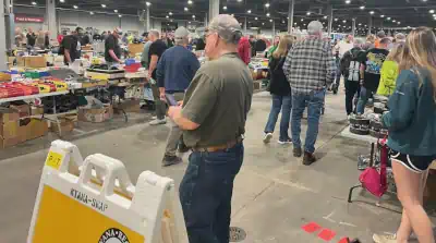 KYANA Swap Meet Vendor Move In